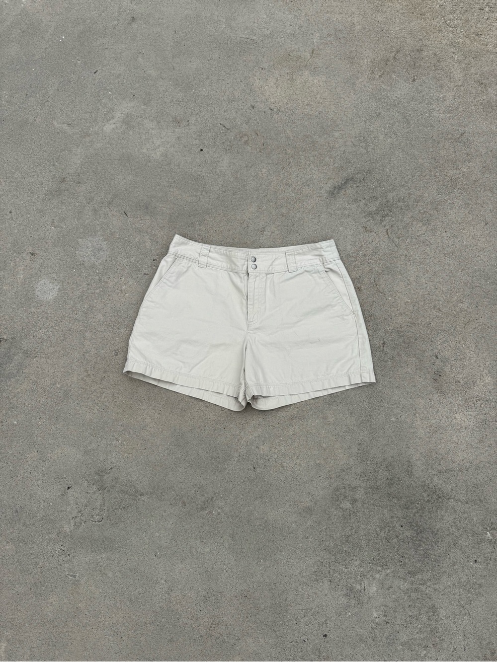 Vintage cream women’s Patagonia shorts
